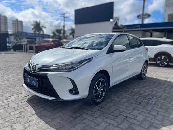 TOYOTA YARIS 1.5 16V FLEX XLS MULTIDRIVE TOYOTA YARIS 1.5 16V FLEX XLS MULTIDRIVE
